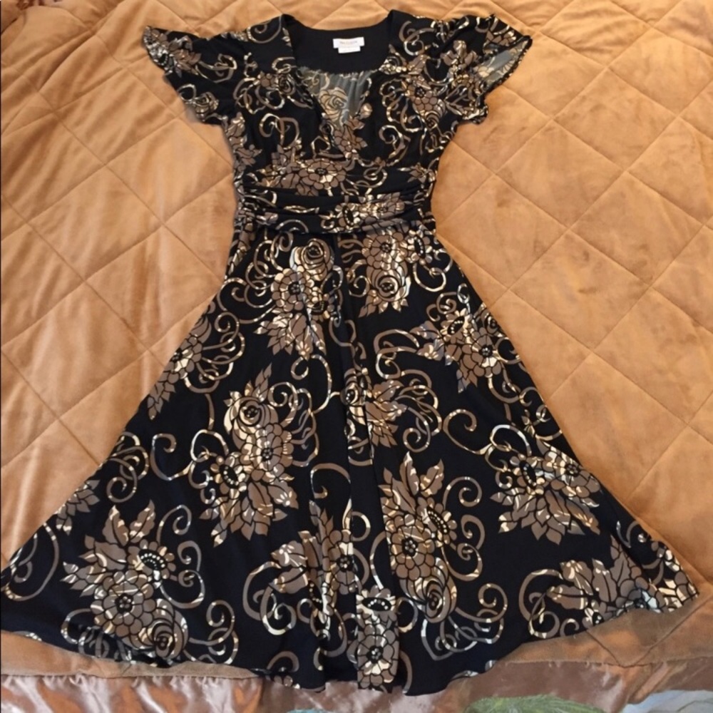 Van Heusen floral dress size 4